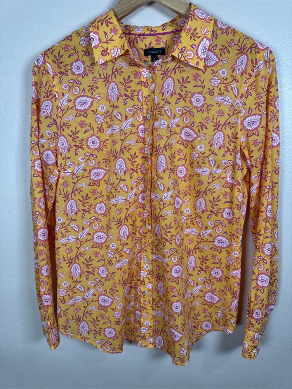 Talbots Womens Button Up Shirt S Floral Cotton Preppy Coastal Beach 100% Cotton